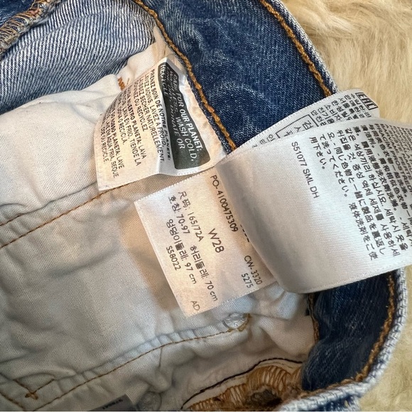 Levi’s 501 Denim Shorts - Picture 6 of 8